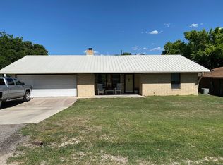 214 N 19th St, Junction, TX 76849