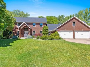2110 Shady Ln, Green Bay, WI 54313