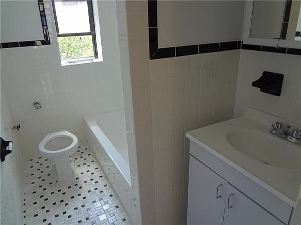 2nd image of 135 Clarkson Ave APT F10