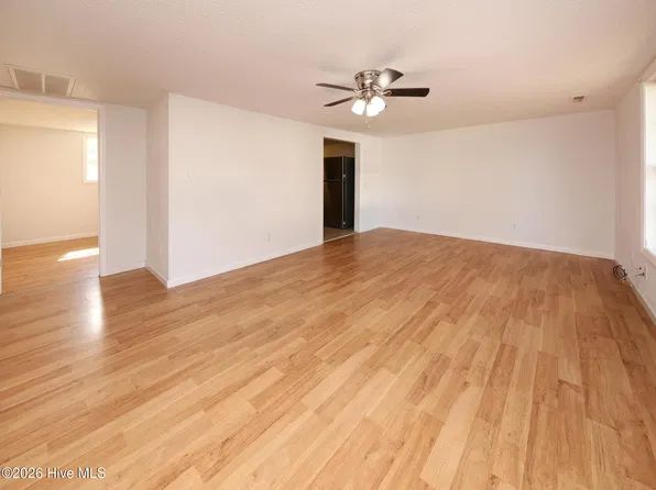 111 Coopers Lane E, Elizabeth City, NC 27909