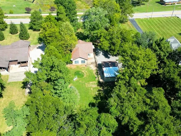 339 Summit Rd, Fenton, MO 63026