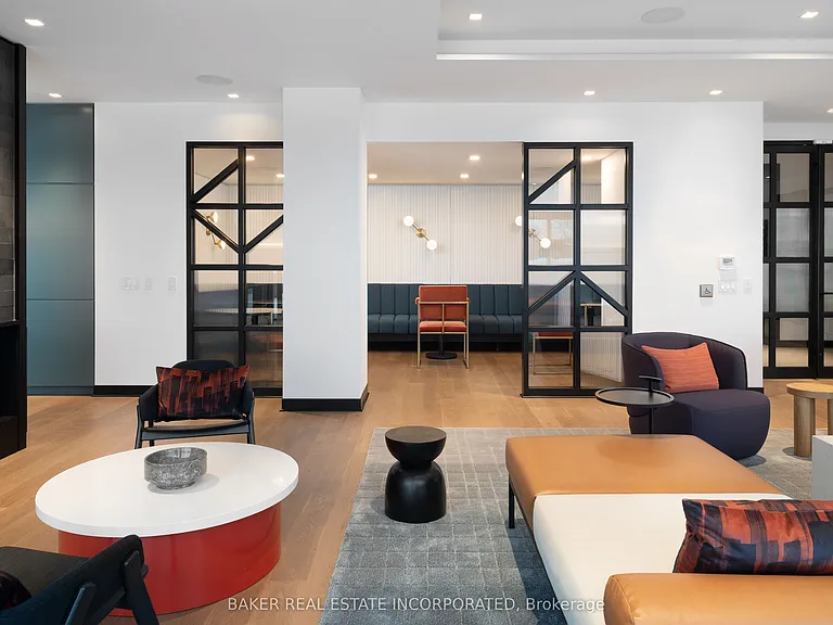 740 Dupont St #515 — Photo 12