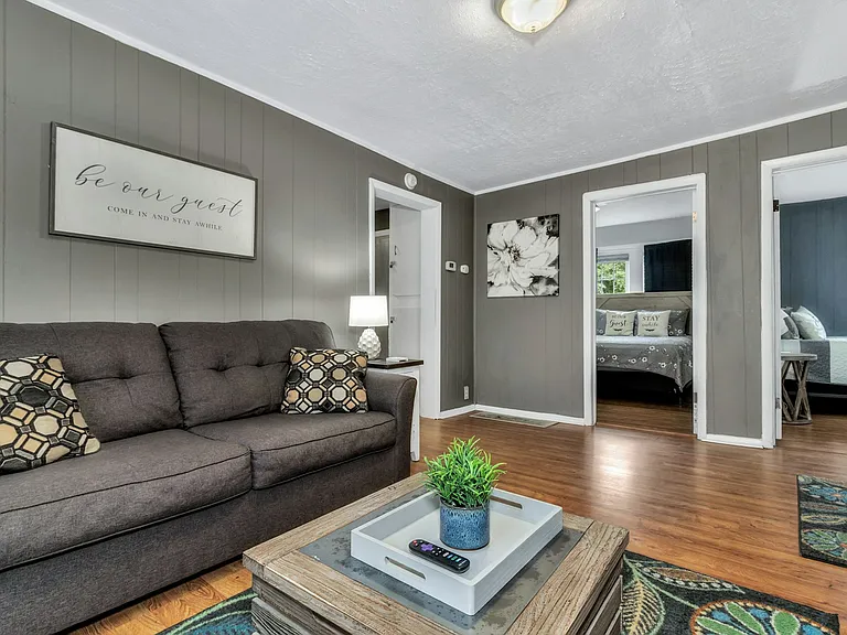 120 Fountain Way — Photo 8
