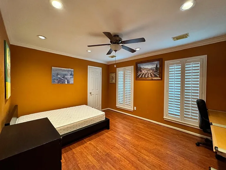 9303 Bent Spur Ln — Photo 21