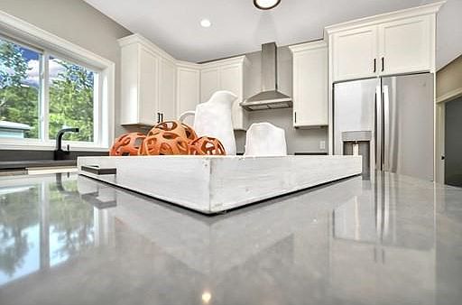 2nd image of 17 George St #A