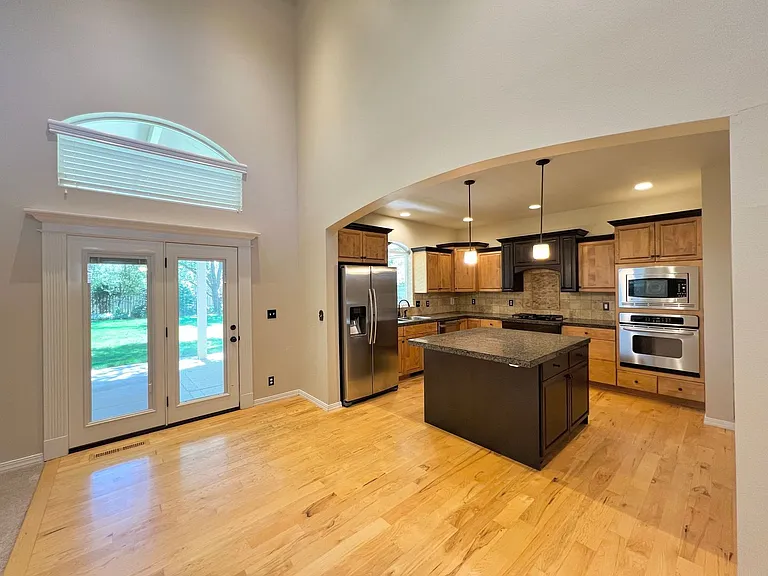 2285 W Windchime Dr — Photo 9