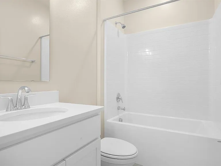566 Pawnee Ct — Photo 9