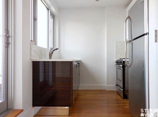 152 Newel St PENTHOUSE 6, Brooklyn, NY 11222