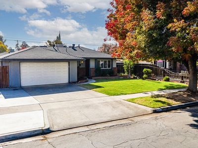 2646 E Hampton Way, Fresno, CA, 93726