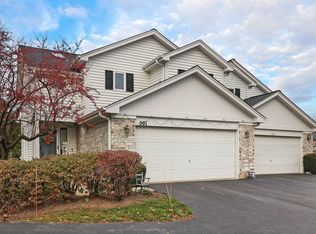 901 Ashley Ct, Westmont, IL 60559