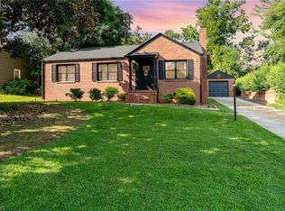 3210 Edgewater Dr, Greensboro, NC 27403