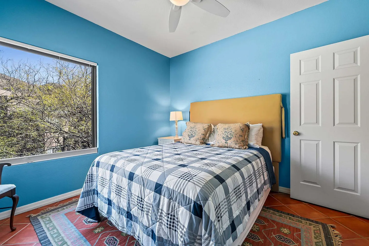 2 bed, 2.0 bath, 1076 sqft, $4,937 — Photo 3