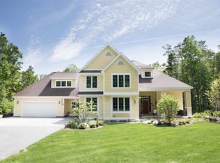 720 Country Knolls Dr, Harbor Springs, MI 49740