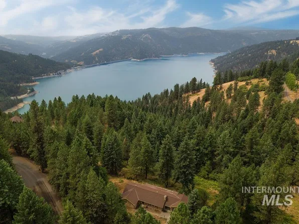 2811 Lakeview Rd, Orofino, ID 83544