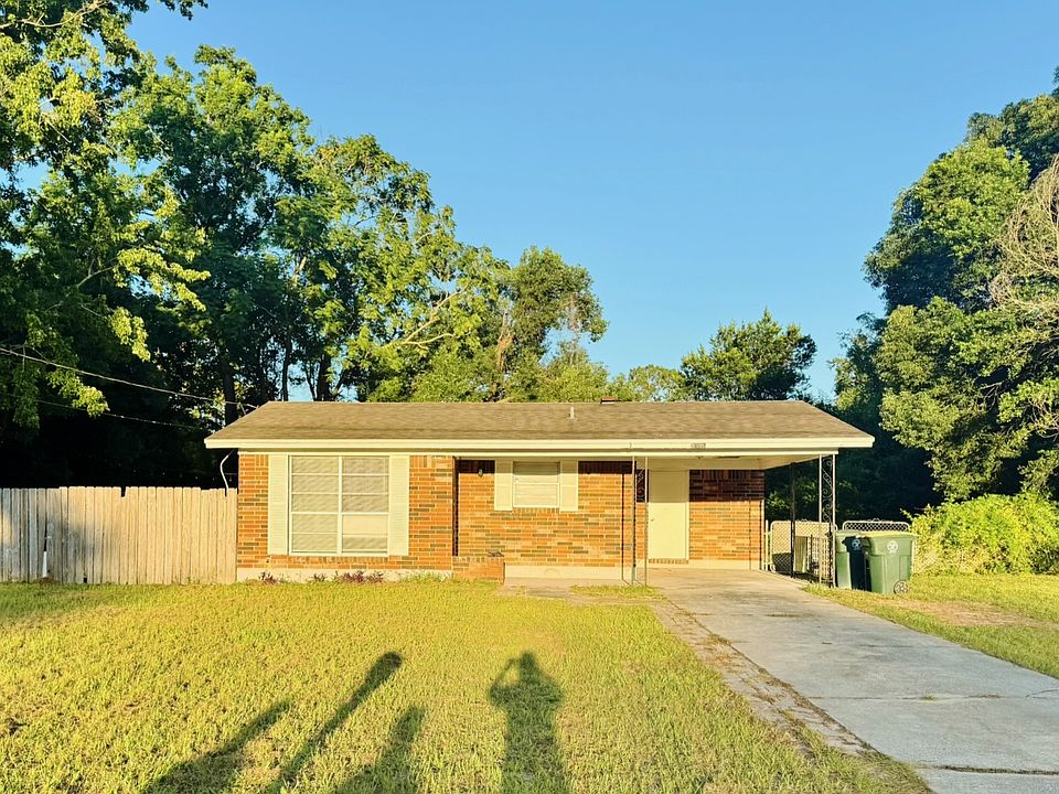 1st image of 4385 Forest Blvd