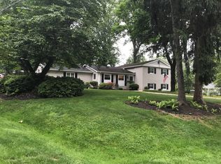 7801 Honeybee Ct, Bethesda, MD 20817
