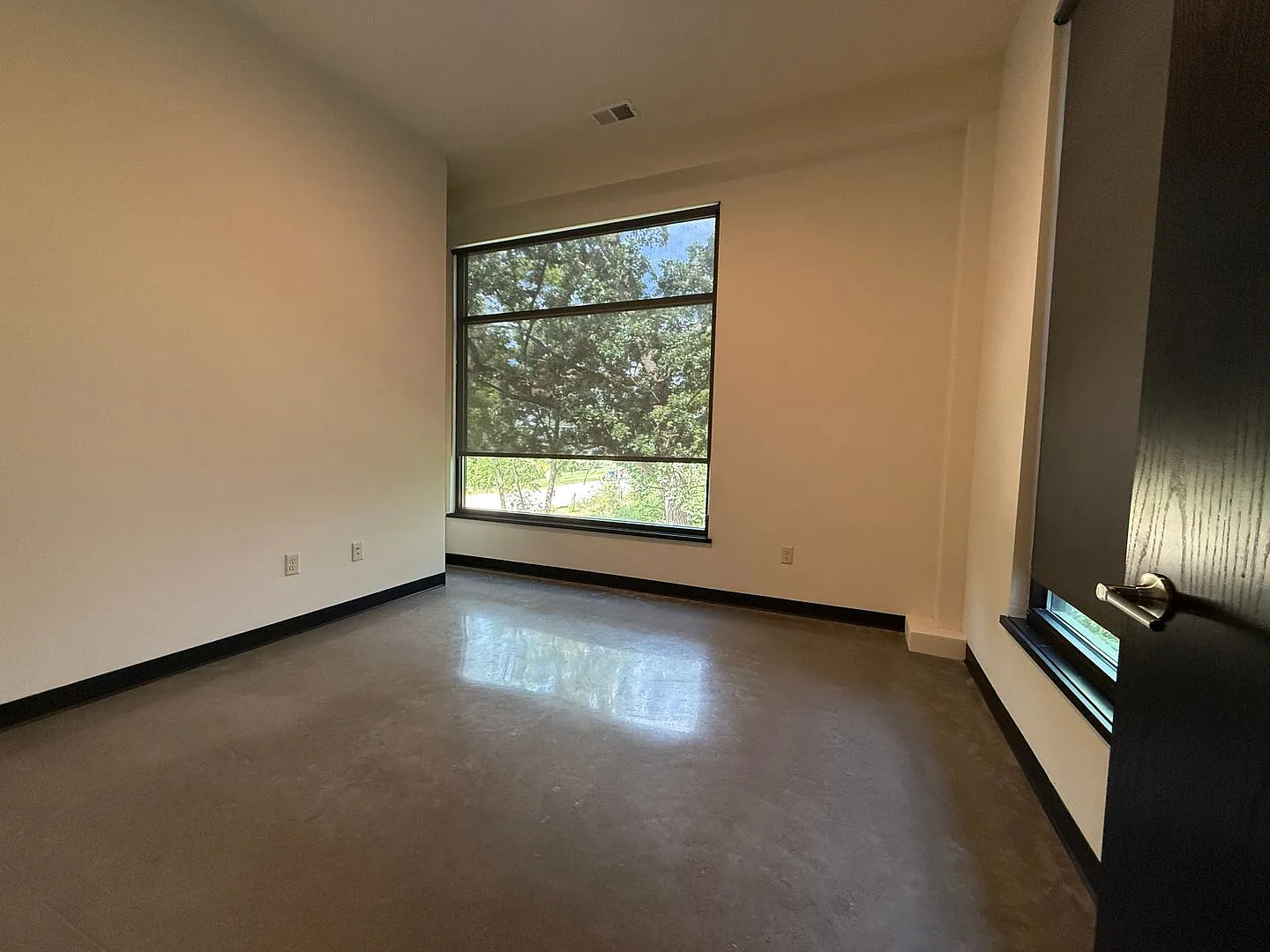 Velocity Apartments — Photo 2