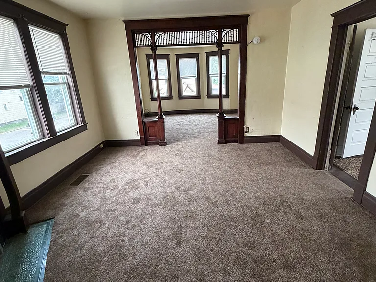 178 Center St — Photo 5