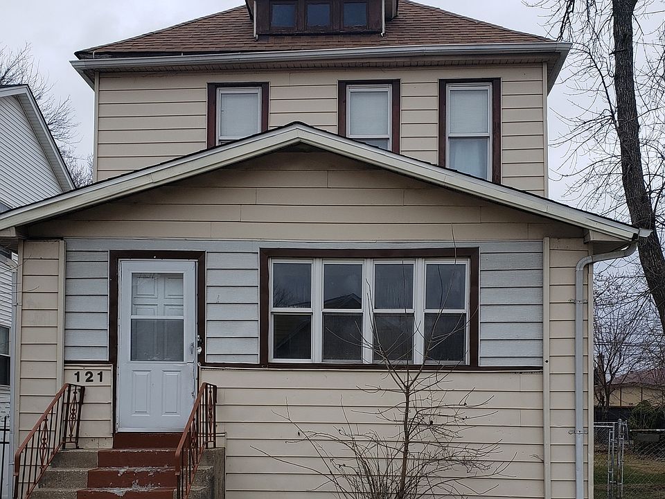 1st image of 121 S 10th Ave