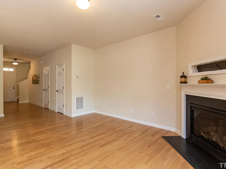 700 Mardonie Reach Ln — Photo 4