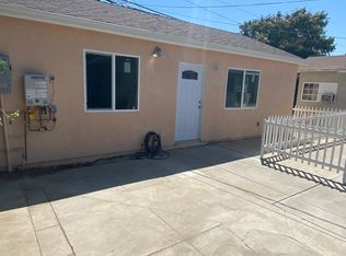 19622 Bassett St, Reseda, CA 91335
