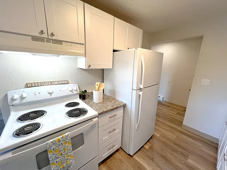 Sandman Apartments — Photo 9