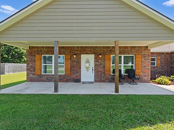 3rd image of 26790 S 621st Pl