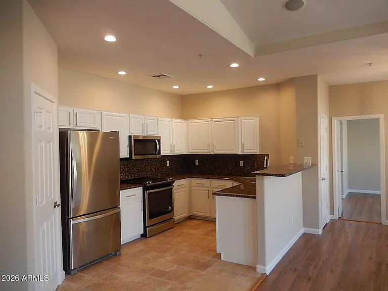14000 N 94th St #1050 — Photo 9