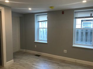 2045 Green St APT 1R, Philadelphia, PA 19130