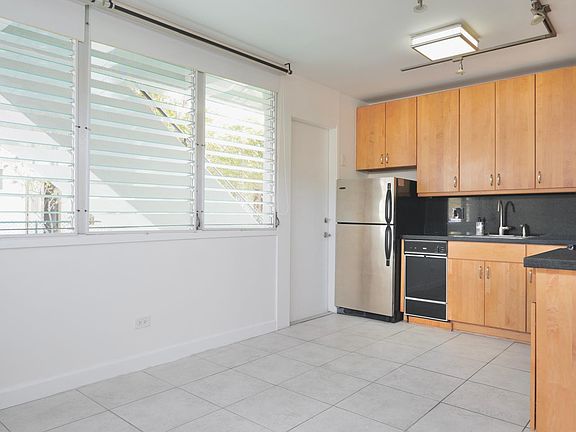 3rd image of 1060 98th St APT 21