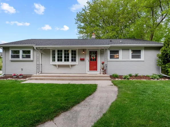 205 North Roger STREET, Port Washington, WI 53074