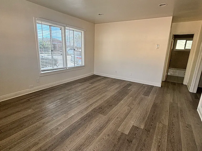 809 Alamitos Ave #809 — Photo 1
