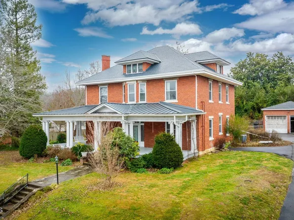 711 W Maple St, Johnson City, TN 37604