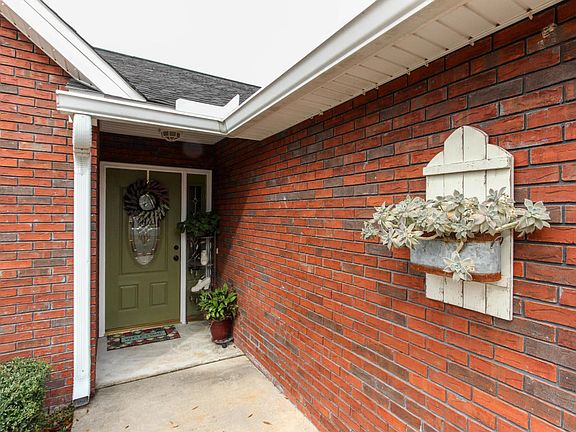 2nd image of 27116 Pond Dr