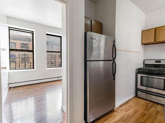 5th image of 2006 Amsterdam Ave APT 4A