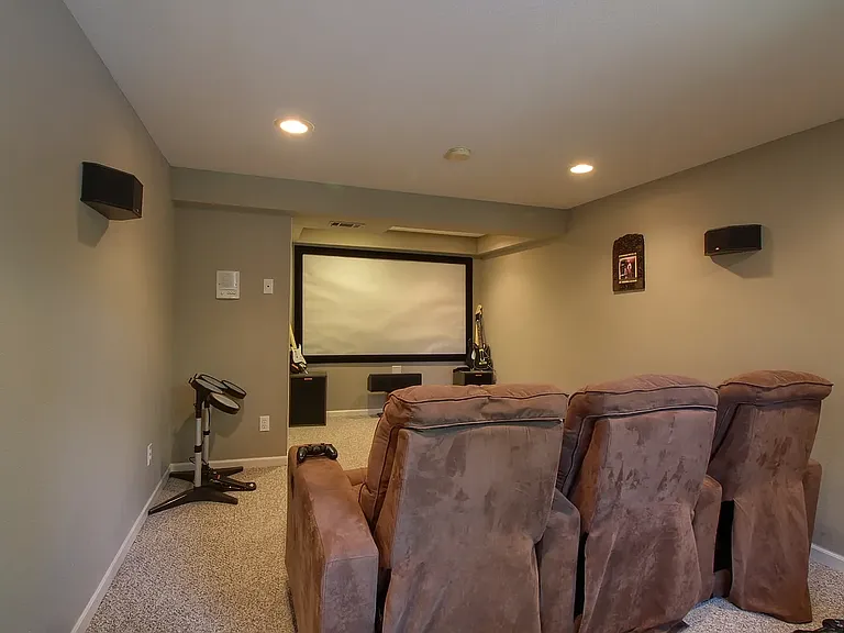 8971 Chestnut Hill Ln — Photo 24