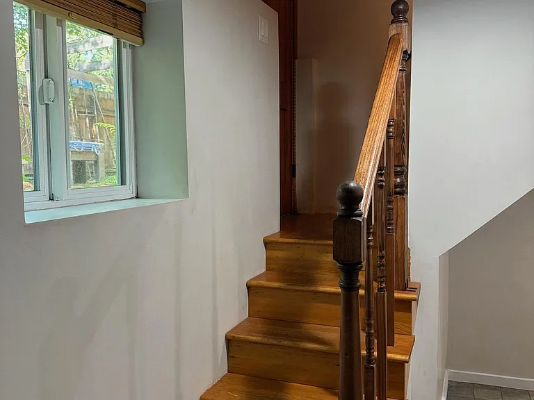 634 NE 28th Ave — Photo 34
