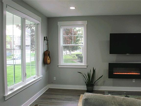 4th image of 3443 Carrollton Ave