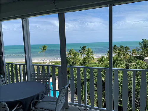200 Ocean Lane Dr Photo 1