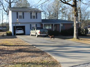 1225 Warren Cir S, Alexander City, AL 35010