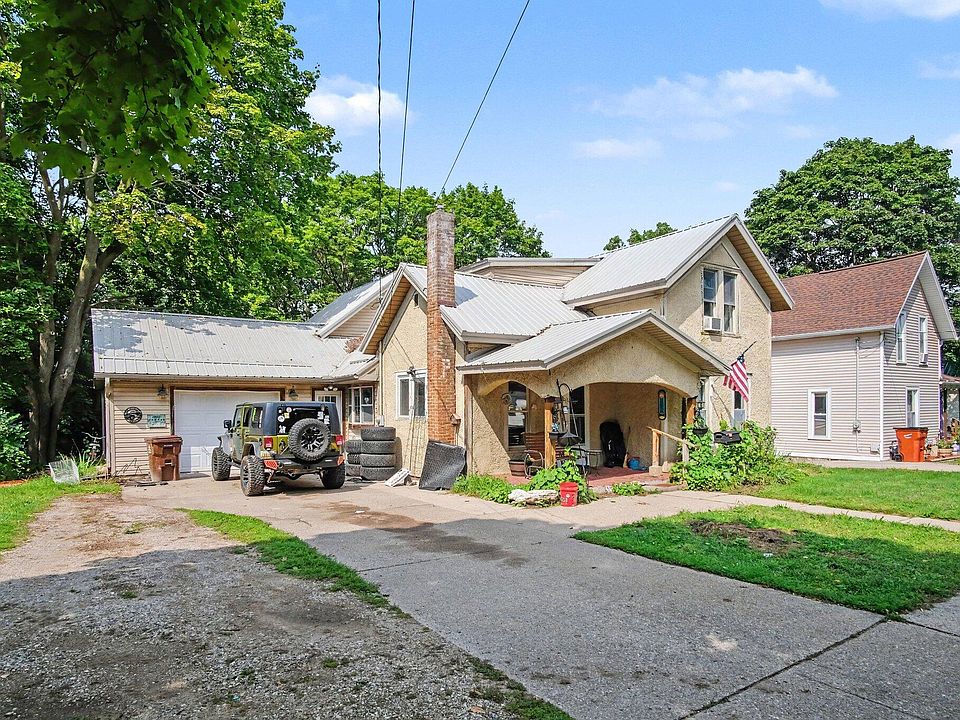 1st image of 717 S Broas St