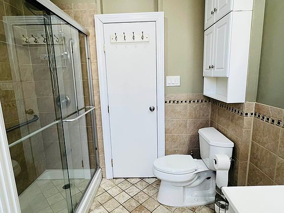 5th image of 31-47 43rd St #2