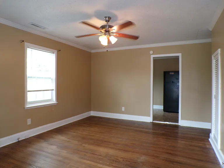 160 Ohio Cir — Photo 3