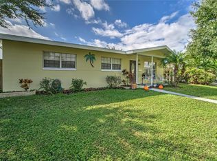 208 44th Ave NE, Saint Petersburg, FL 33703