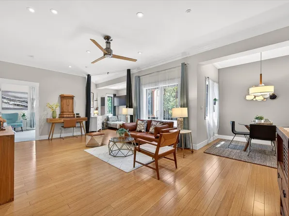 574 48th St APT 403, Oakland, CA 94609