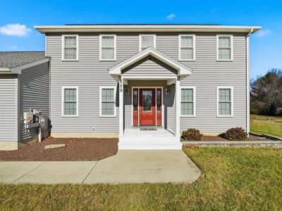 559 E State St, Granby, MA, 01033