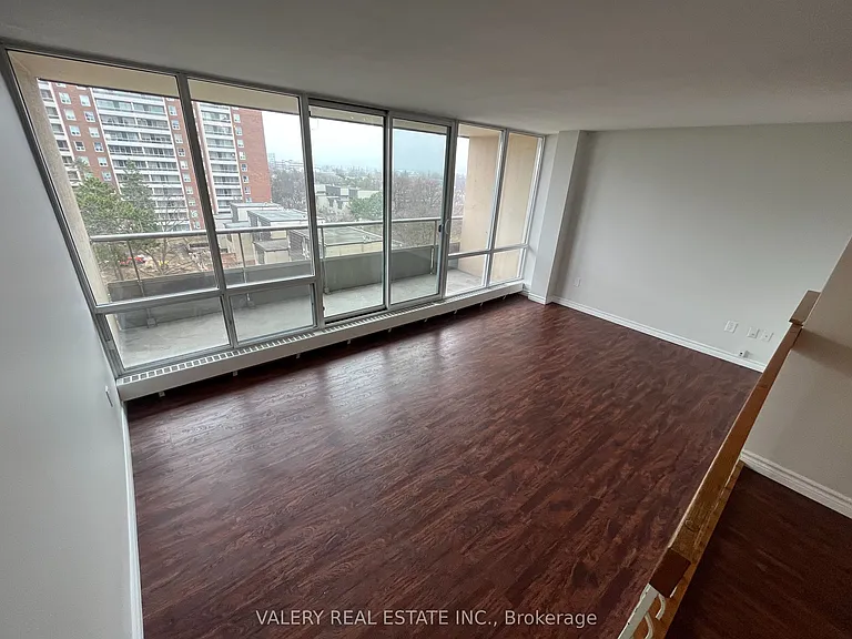 31 Four Winds Dr #708 — Photo 13