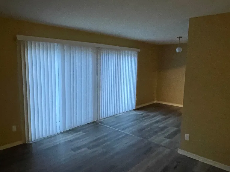 2030 Adderbury Ln — Photo 7