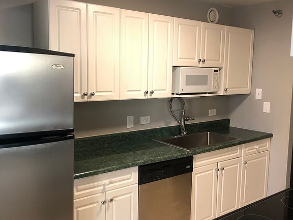 5th image of 70 W Huron St #1901-03