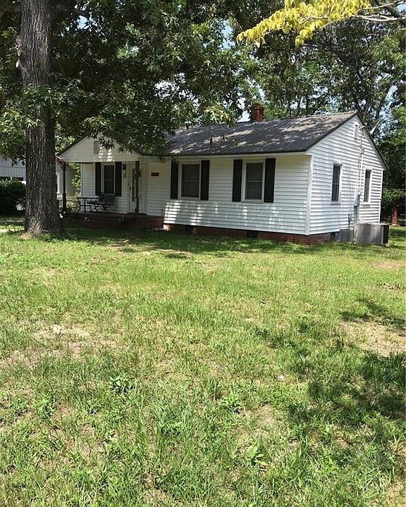 2nd image of 406 Hill St